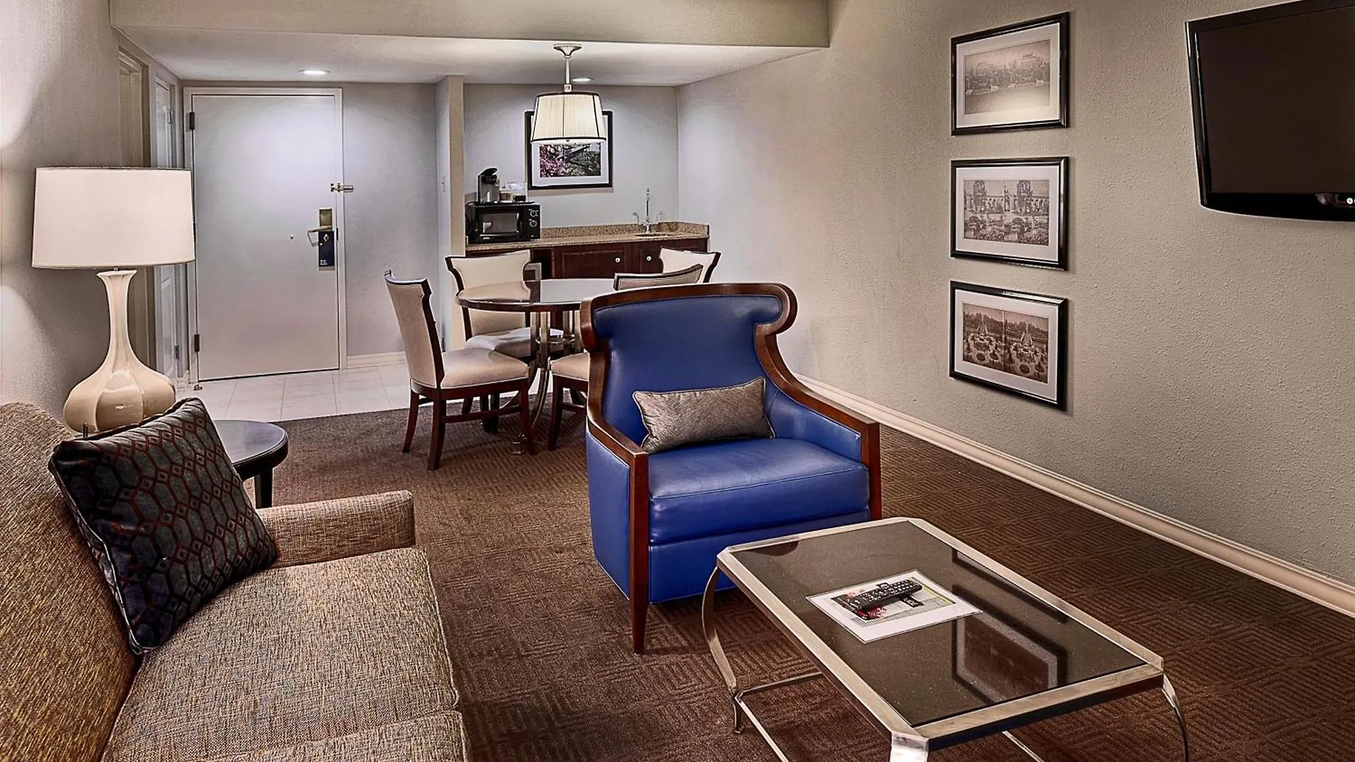 Sheraton Westport Lakeside Chalet Maryland Heights