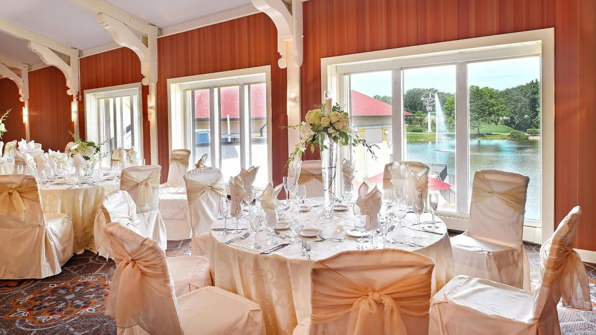 Sheraton Westport Lakeside Chalet Maryland Heights