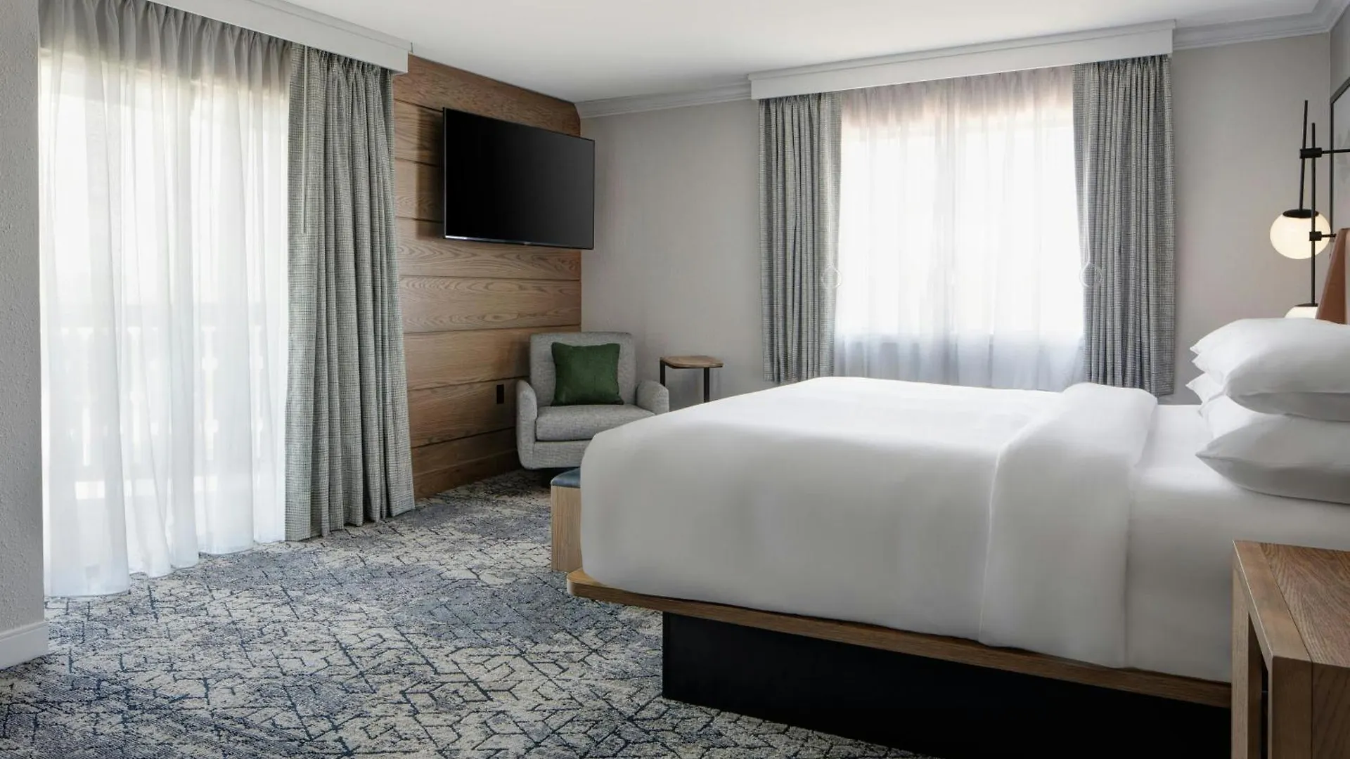 Sheraton Westport Lakeside Chalet Maryland Heights 3*,