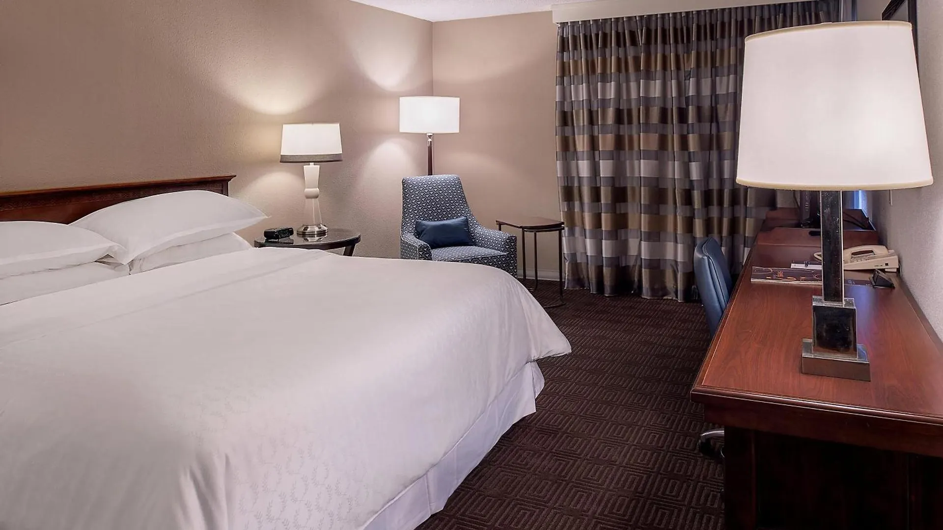 Sheraton Westport Lakeside Chalet Maryland Heights 3*,  Estados Unidos da América