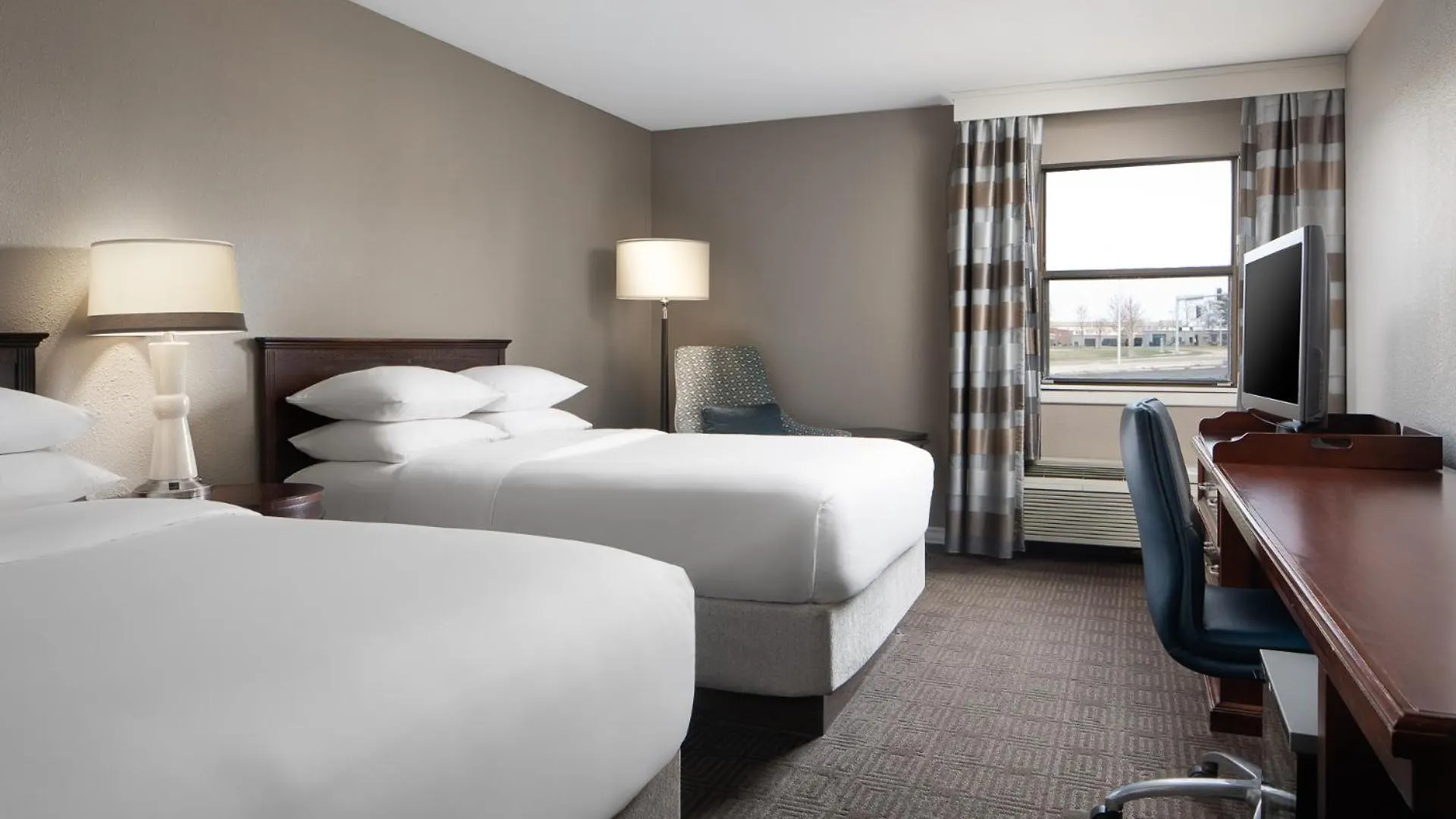 Sheraton Westport Lakeside Chalet Maryland Heights 3*,